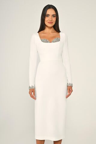 Langärmliges Brustaccessoire-Midikleid aus Crêpe, Weiß – 42