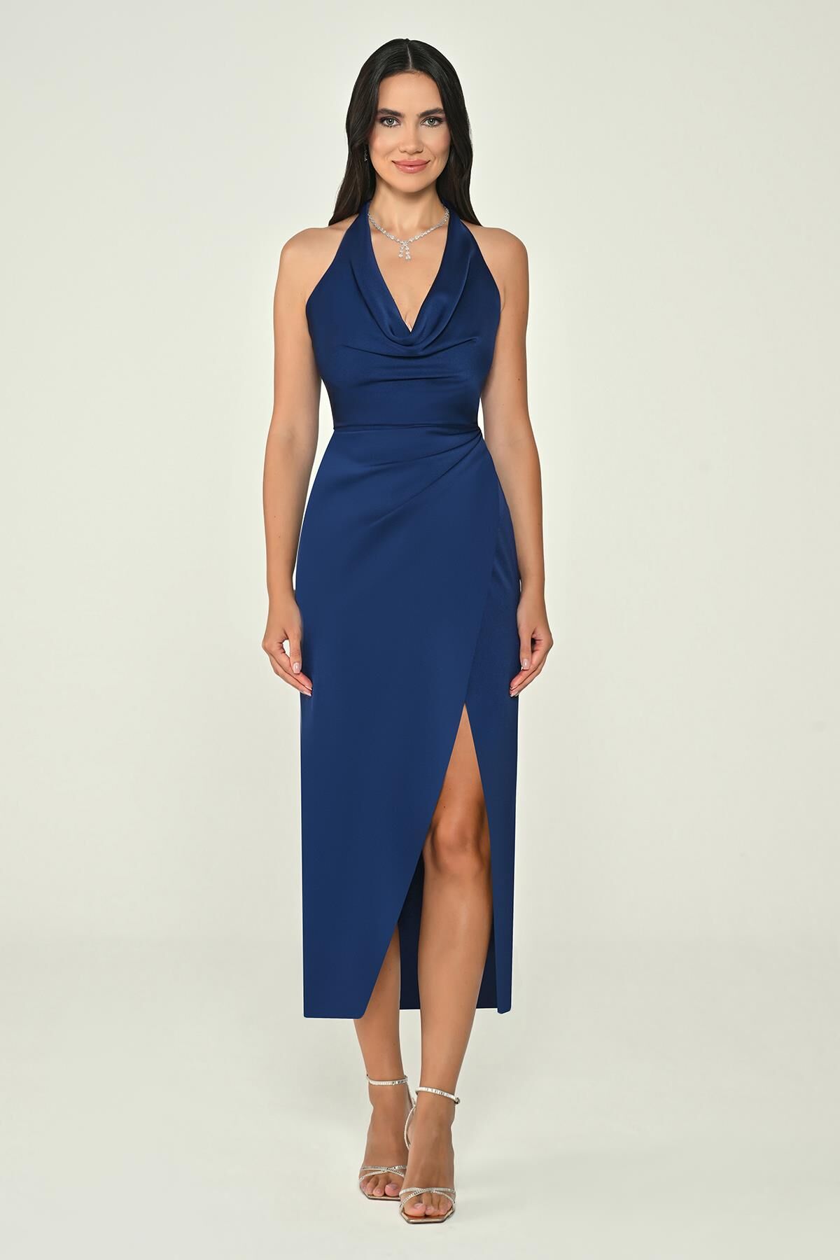 Boyundan Bağlamalı Degaje Yaka Saten Midi Elbise