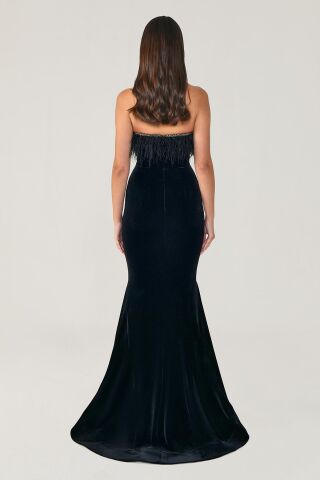 Straplez Üstü Tüylü Asimetrik Kesim  Kadife Uzun Elbise Siyah - 40