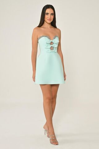 Straplez Boncuk ve Fiyonk Aksesuarlı Saten Kısa Elbise MİNT - 36