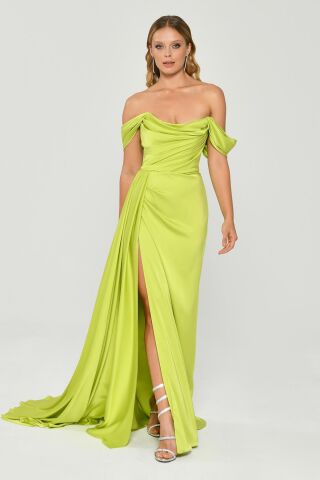 Düşük Omuz Yandan Yırtmaçlı Saten Uzun Elbise ELMA YEŞİLİ - 40