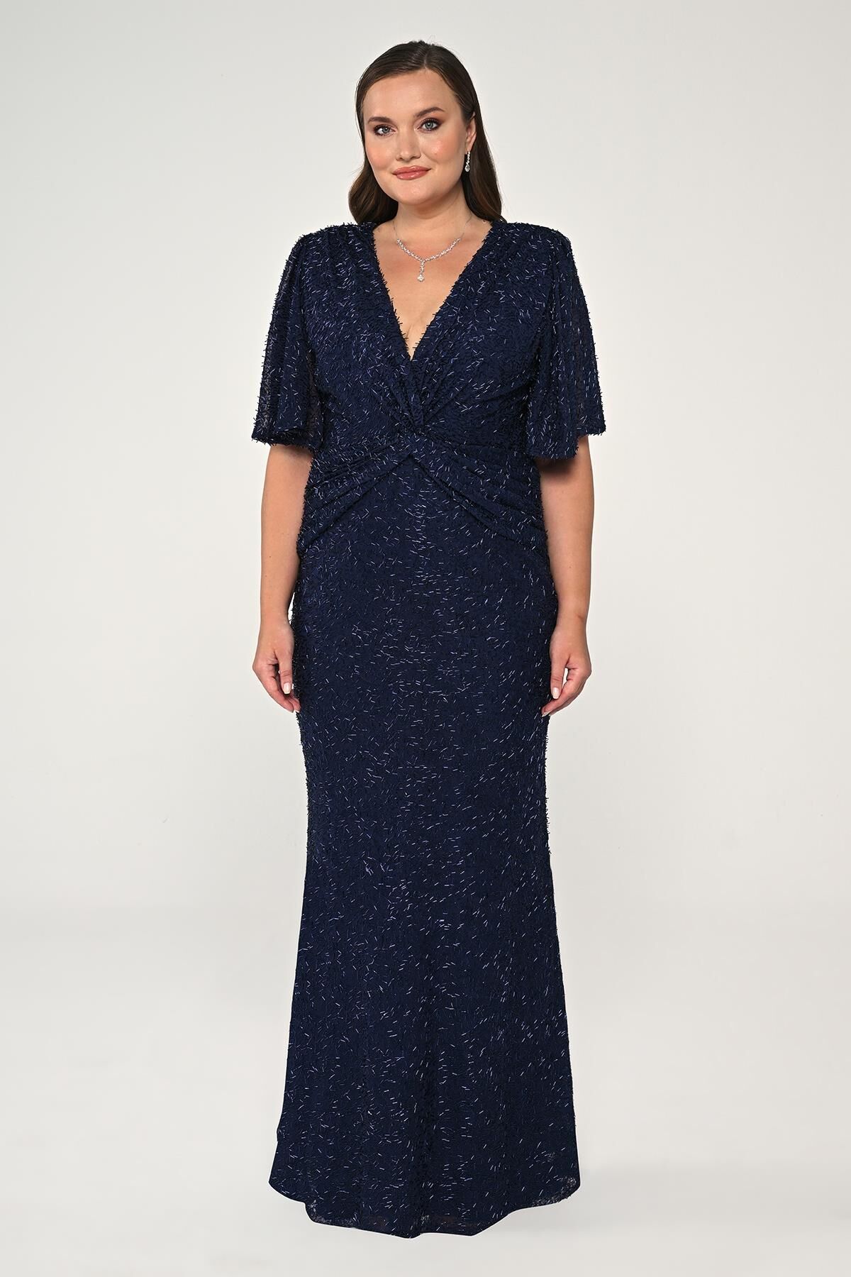 V Yaka Kısa Kollu Boncuklu Kumaş Uzun Elbise Lacivert - 42