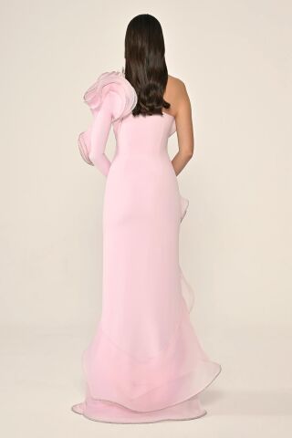Tek Kol Volanlı Yırtmaçlı Krep Uzun Elbise Pembe - 42