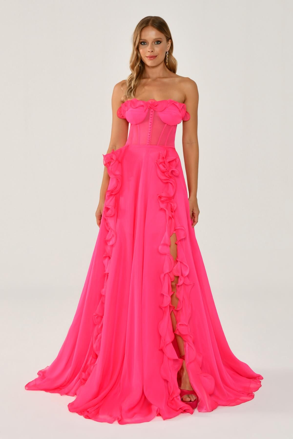 Straplez Fırfırlı Çift Yırtmaçlı Şifon Uzun Elbise NEON PEMBE - 40