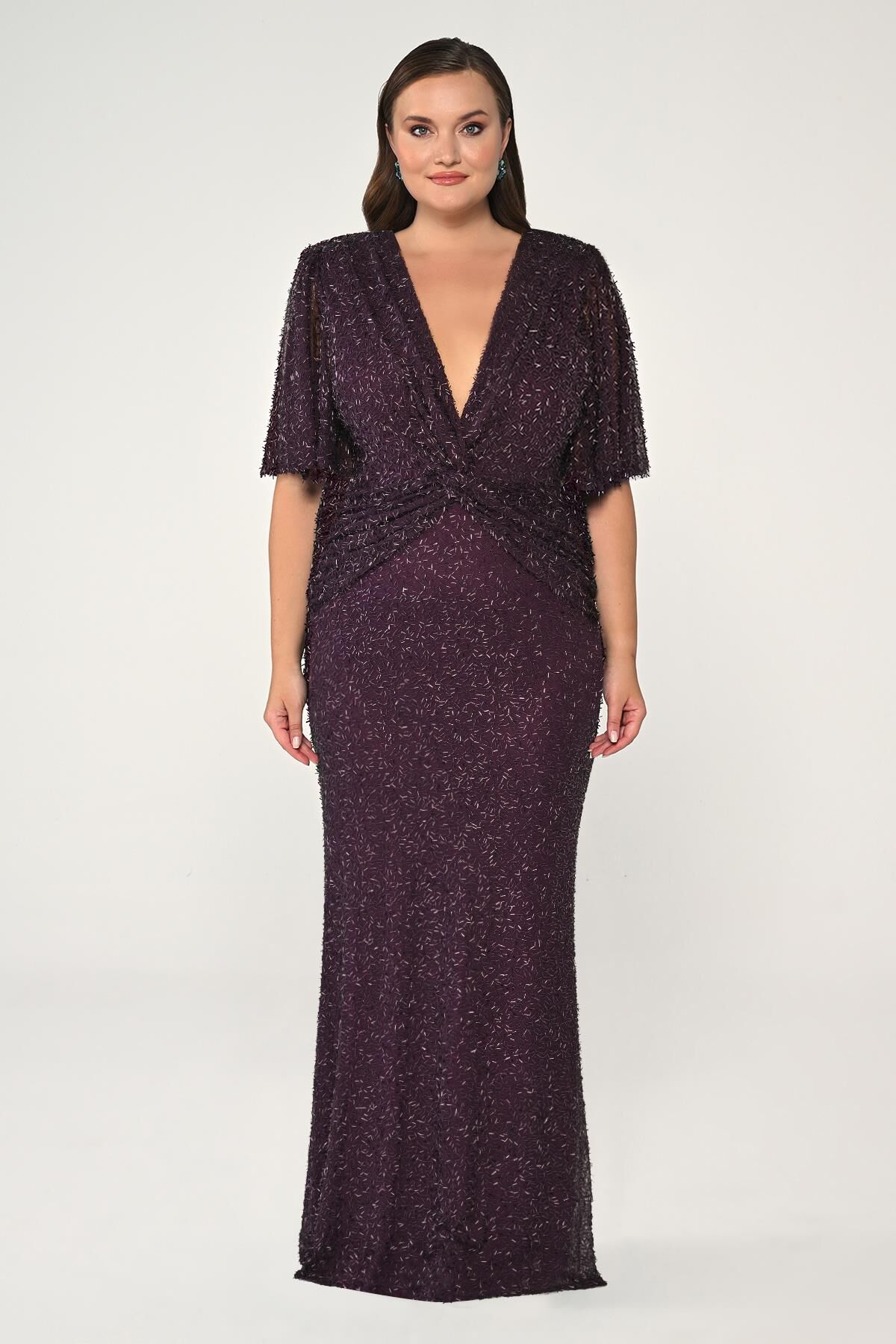 V Yaka Kısa Kollu Boncuklu Kumaş Uzun Elbise Mürdüm - 44