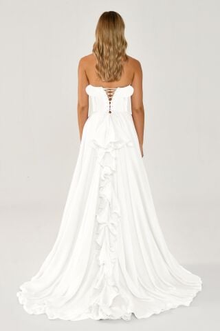 Trägerloses, langes Chiffonkleid mit Rüschen und doppeltem Schlitz, Weiß - 44