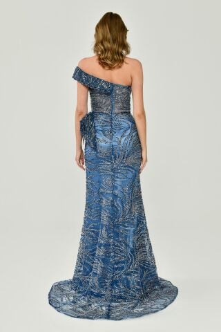 Düşük Tek Omuz Yırtmaçlı Tül Uzun Elbise İNDİGO - 40