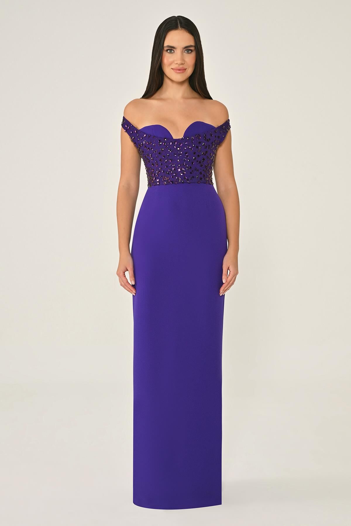 Düşük Omuz Üstü Taşlı Krep Uzun Elbise Mor - 40