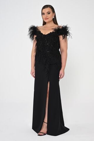 Omuzları Tüylü Payetli Krep Uzun Elbise Siyah - 42