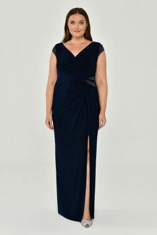 V-NECK SHORT SLEEVE LONG DRESS WITH ACCESSORIES AT THE waist