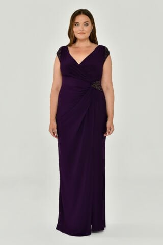 V-NECK SHORT SLEEVE LONG DRESS WITH ACCESSORIES AT THE waist