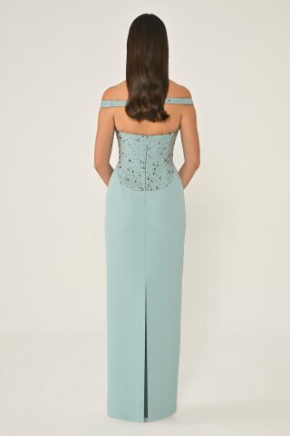 Düşük Omuz Üstü Taşlı Krep Uzun Elbise MİNT - 36