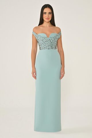 Düşük Omuz Üstü Taşlı Krep Uzun Elbise MİNT - 40