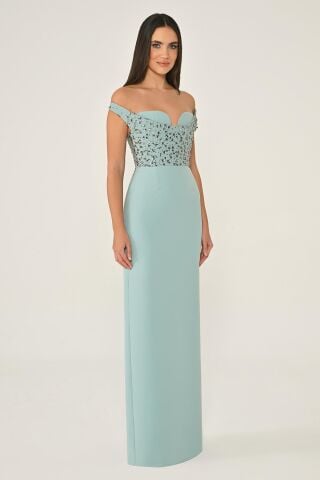 Düşük Omuz Üstü Taşlı Krep Uzun Elbise MİNT - 44