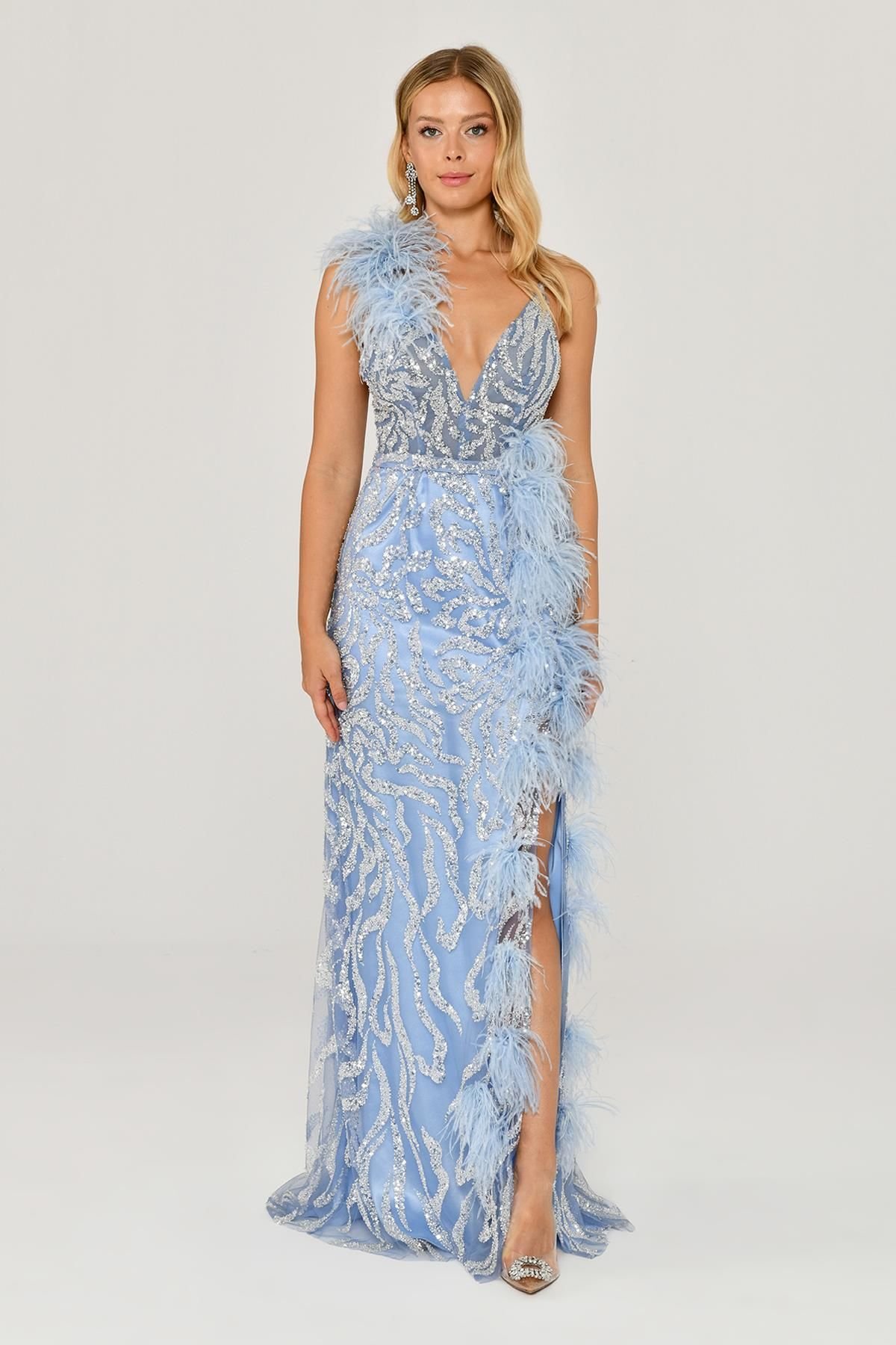 İp Askılı Sırt İp Askılı V Yaka Otriş Akesuarlı Pullu Kumaş Uzun Elbise MAVİ - 38