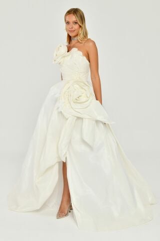 Straplez Tüy Aksesuarlı Prenses Parlak Kumaş Uzun Elbise Beyaz - 40