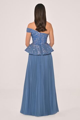 Tek Düşük Omuz Üstü Payet Eteği Pliseli Şifon Uzun Elbise İNDİGO - 42