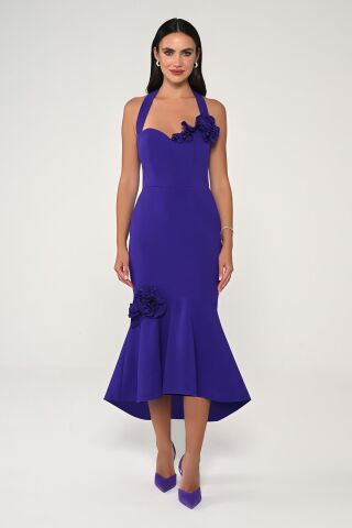 Askılı Kalp Göğüs Çiçek Aksesuarlı Midi Elbise Mor - 42