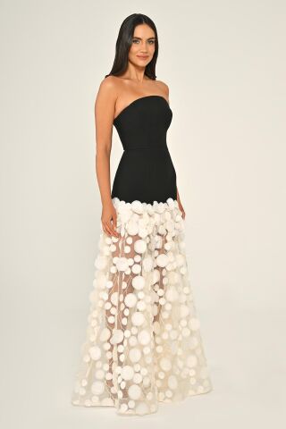 Straplez Üst Krep Eteği 3 Boyutlu Tül Uzun Elbise SİYAH / EKRU - 36