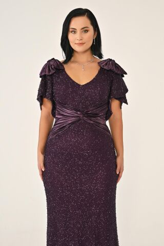 V Yaka Omuz Aksesuarlı Boncuklu Kumaş Uzun Elbise Mürdüm - 44