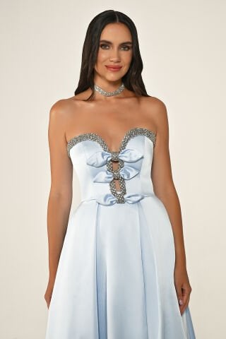 Straplez Göğüs Taşlı Saten Uzun Elbise