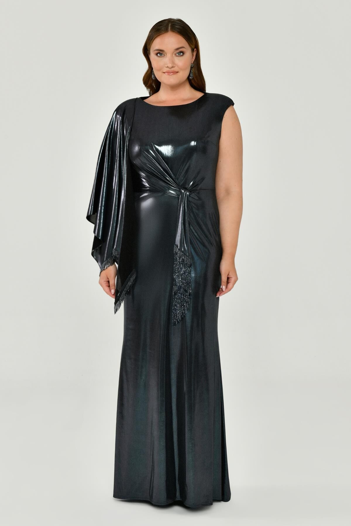 Tek Omuz Şallı Püskül Kuşaklı Parlak Kumaş Uzun Elbise SİYAH / MAVİ - 42