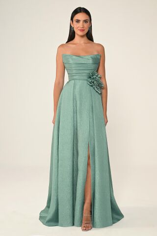 Straplez Bel Çiçek Aksesuarlı Organze Uzun Elbise MİNT - 38