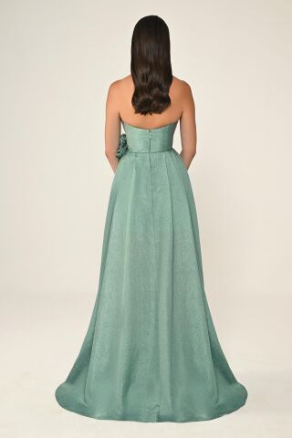 Straplez Bel Çiçek Aksesuarlı Organze Uzun Elbise MİNT - 38