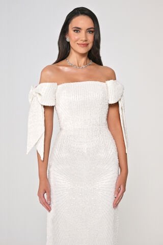 Düşük Fiyonklu Omuz Boncuklu Kumaş Midi Elbise