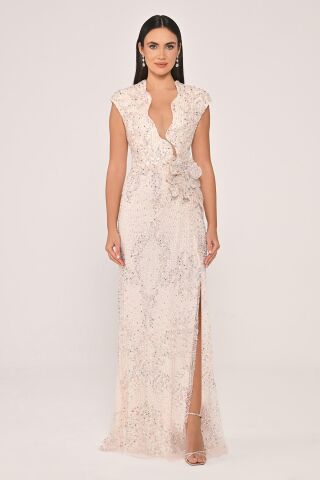 Dekolteli Beli Çiçek Aksesuarlı Payet Uzun Elbise Pudra - 40