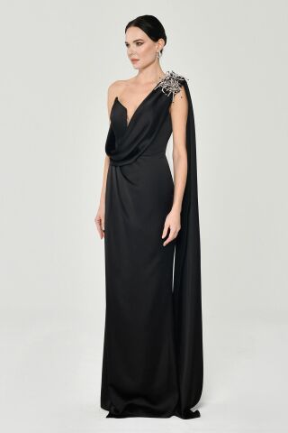LONG DRESS WITH ONE SHOULDER BROOCHES Black - 46