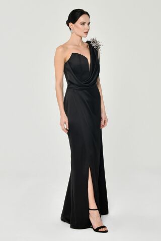 LONG DRESS WITH ONE SHOULDER BROOCHES Black - 46