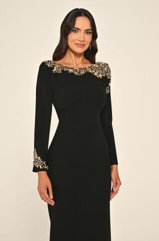 Uzun Kollu Taşlı Sırt Dekolteli Krep Uzun Elbise