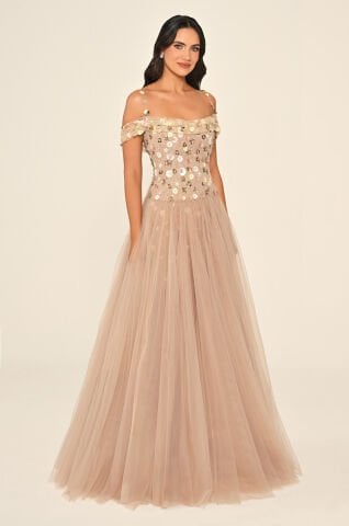 Düşük Omuz Üst Payet 3 Boyut Çiçek Aksesuarlı Tül Uzun Elbise