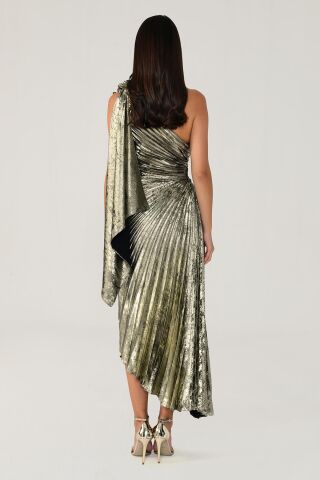 Tek Omuz Piliseli Parlak Kadife Midi Elbise ALTIN / SİYAH - 36