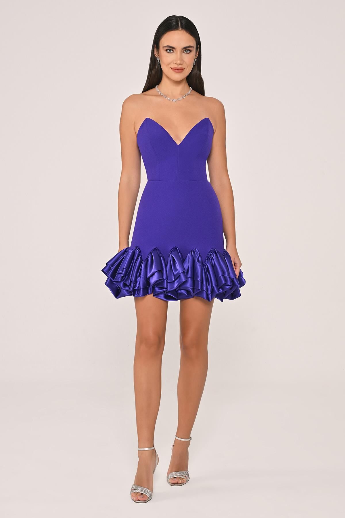 Straplez Eteği Saten Fırfırlı Krep Kısa Elbise Mor - 38