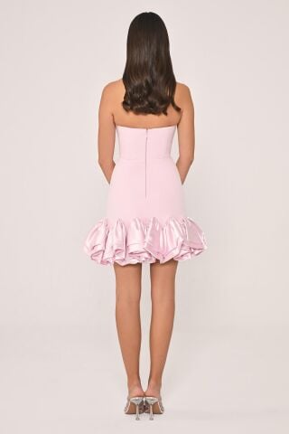 Straplez Eteği Saten Fırfırlı Krep Kısa Elbise Pembe - 40