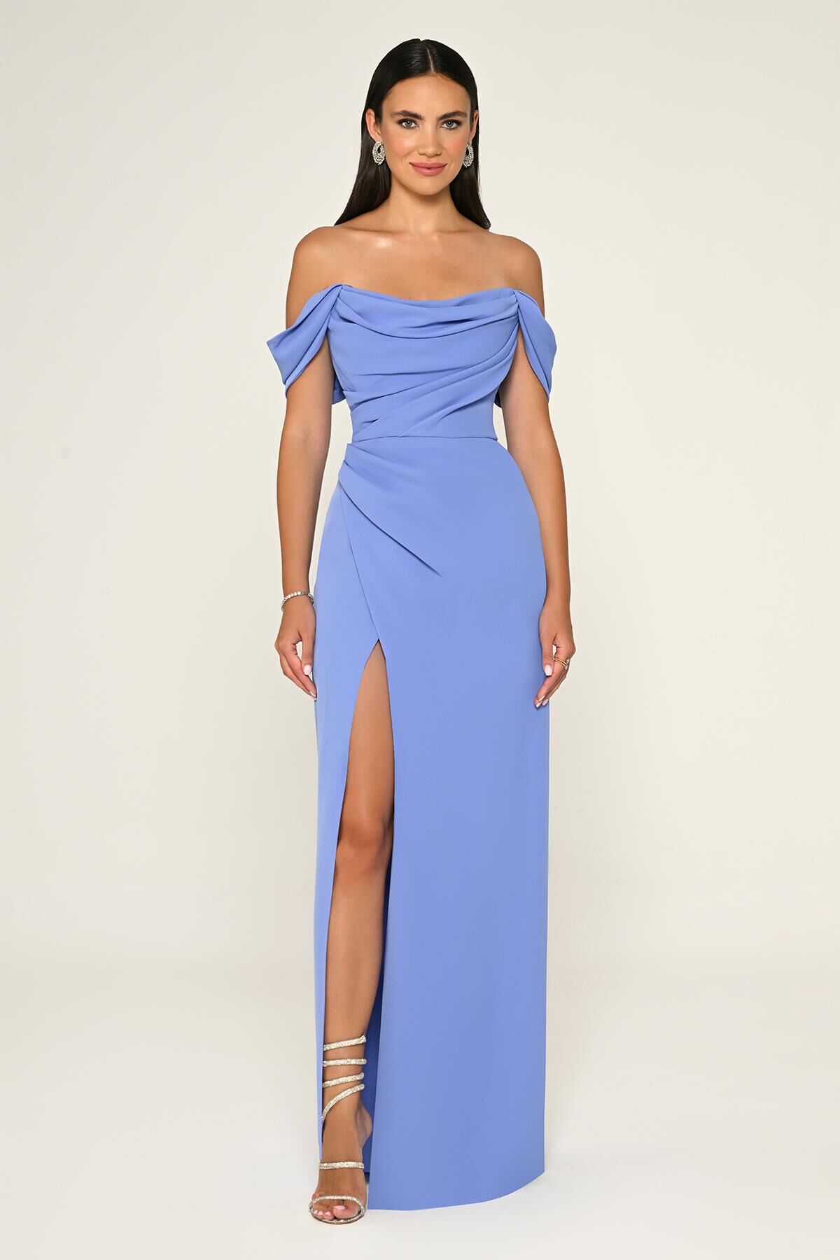 Düşük Omuz Yandan Yırtmaçlı Krep Uzun Elbise İNDİGO - 36