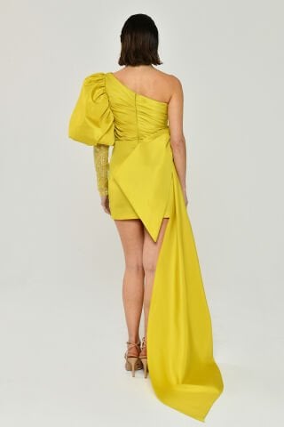 Tek Balon Kol Yandan Kuyruklu Tafta Kumaş Kısa Elbise