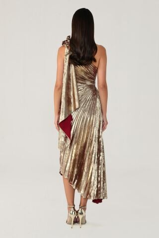 Tek Omuz Piliseli Parlak Kadife Midi Elbise ALTIN / BORDO - 38