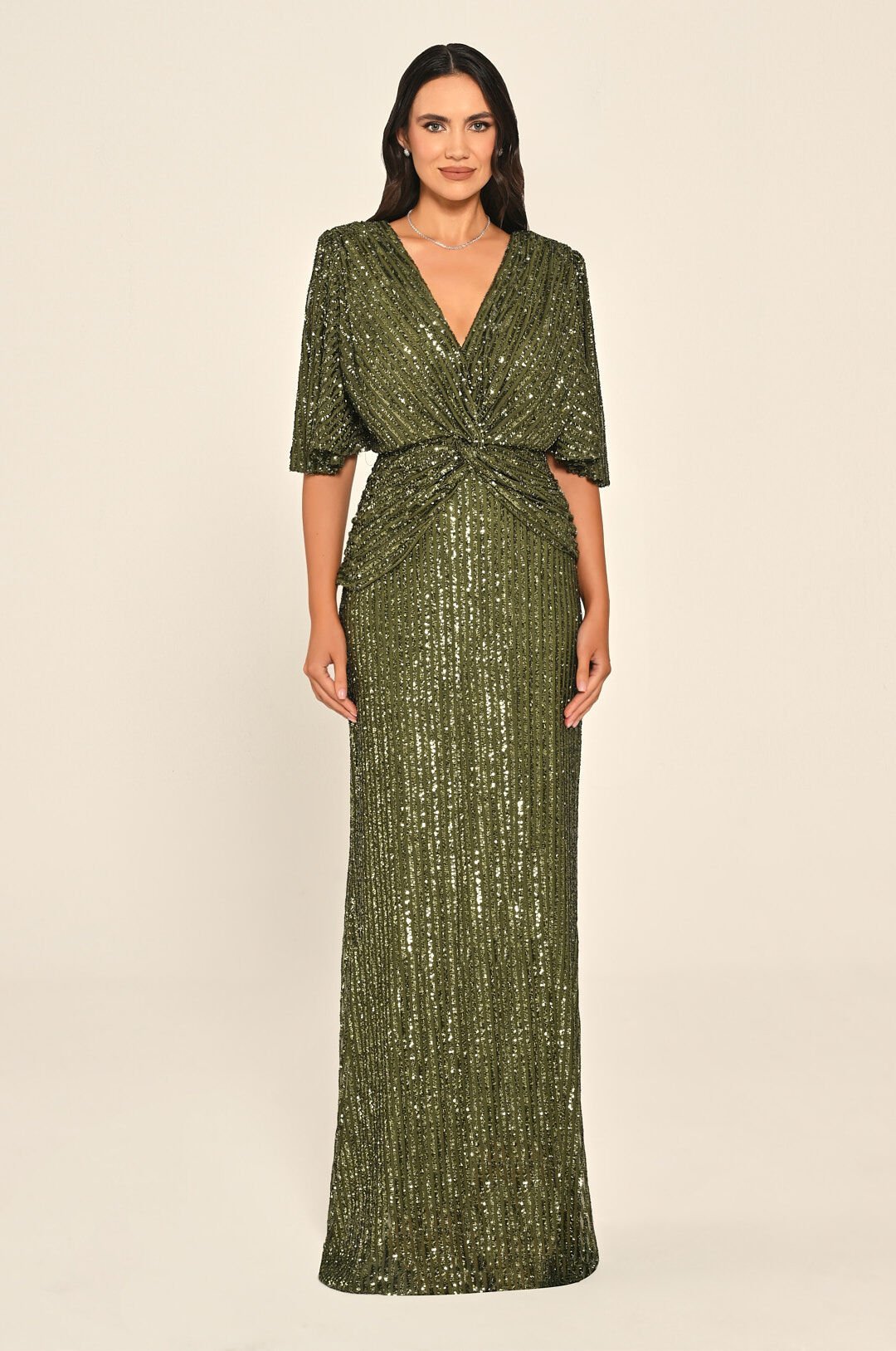 V Yaka Önü Düğüm Detaylı Payet Uzun Elbise