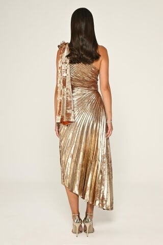 Tek Omuz Piliseli Parlak Kadife Midi Elbise ALTIN / TARÇIN - 40