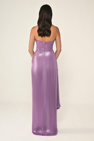 Straplez Parlak Kumaş Yandan Yırtmaçlı Uzun Elbise Lila - 42