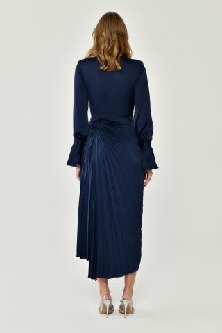 Uzun Kol V Yaka Pliseli Saten Midi Elbise Lacivert - 46