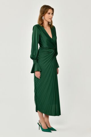 Uzun Kol V Yaka Pliseli Saten Midi Elbise Yeşil - 38