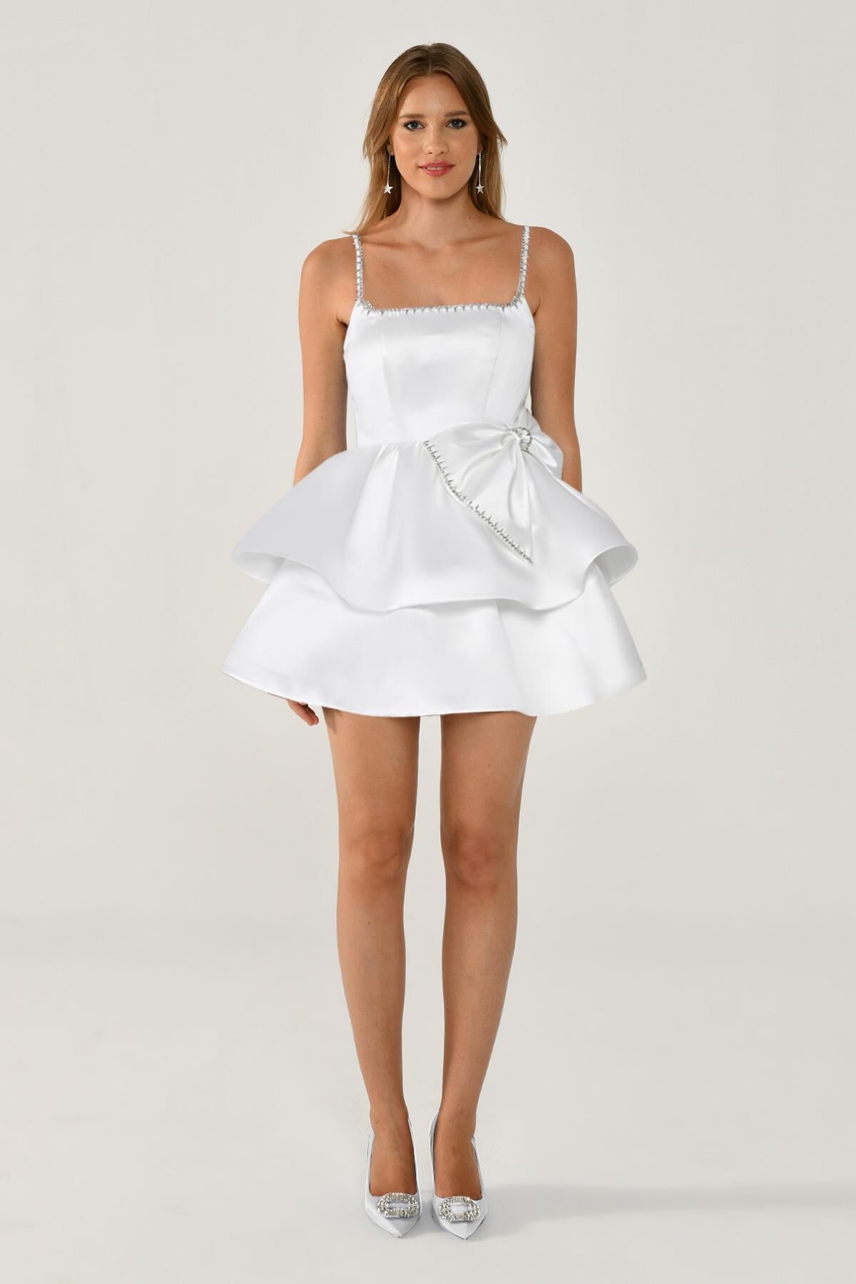Askılı Şerit Taş Aksesuarlı Fiyonklu Tafta Kısa Elbise Beyaz - 42