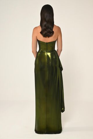 Straplez Parlak Kumaş Yandan Yırtmaçlı Uzun Elbise SİYAH / YEŞİL