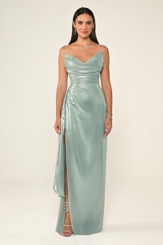 Straplez Parlak Kumaş Yandan Yırtmaçlı Uzun Elbise MİNT - 40