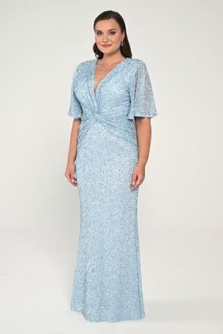 V Yaka Kısa Kollu Boncuklu Kumaş Uzun Elbise