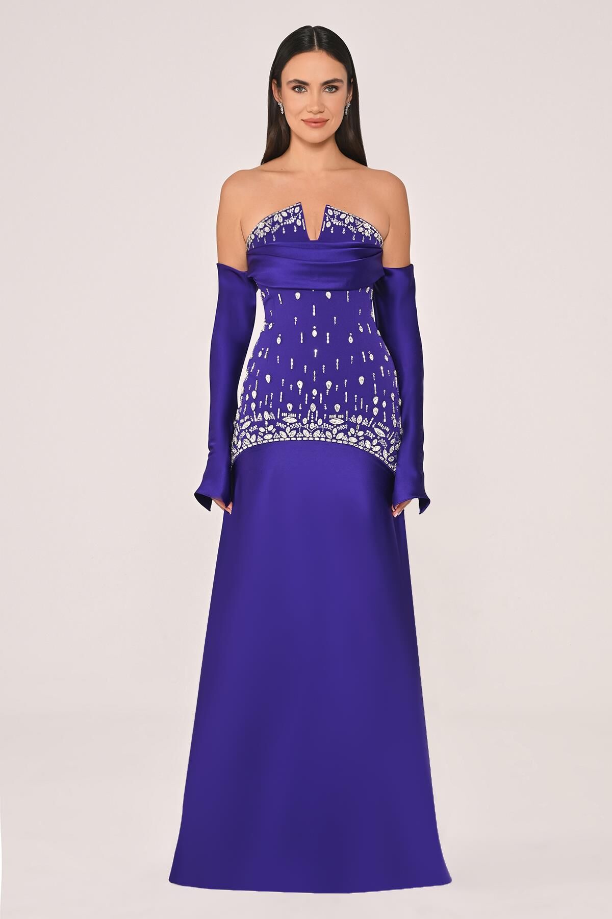 Straplez Taş Aksesuarlı Kollu Saten Uzun Elbise Mor - 38